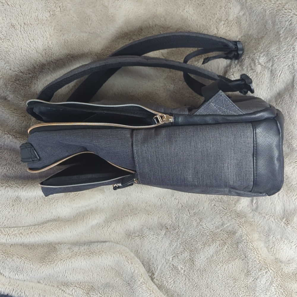 Brookstone Laptop Backpack - image 5